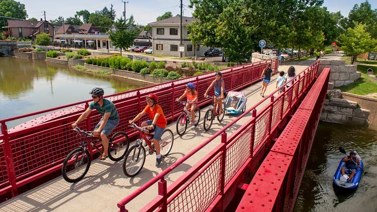 Walking trail and outdoor lifestyle near Broad Ripple Indianapolis