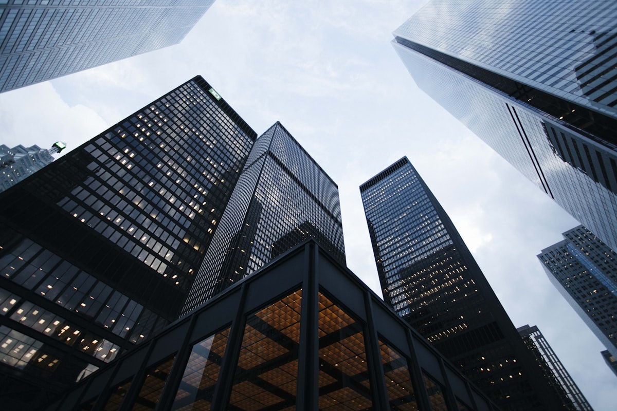 Current Real Estate Trends: What Investors Should Know